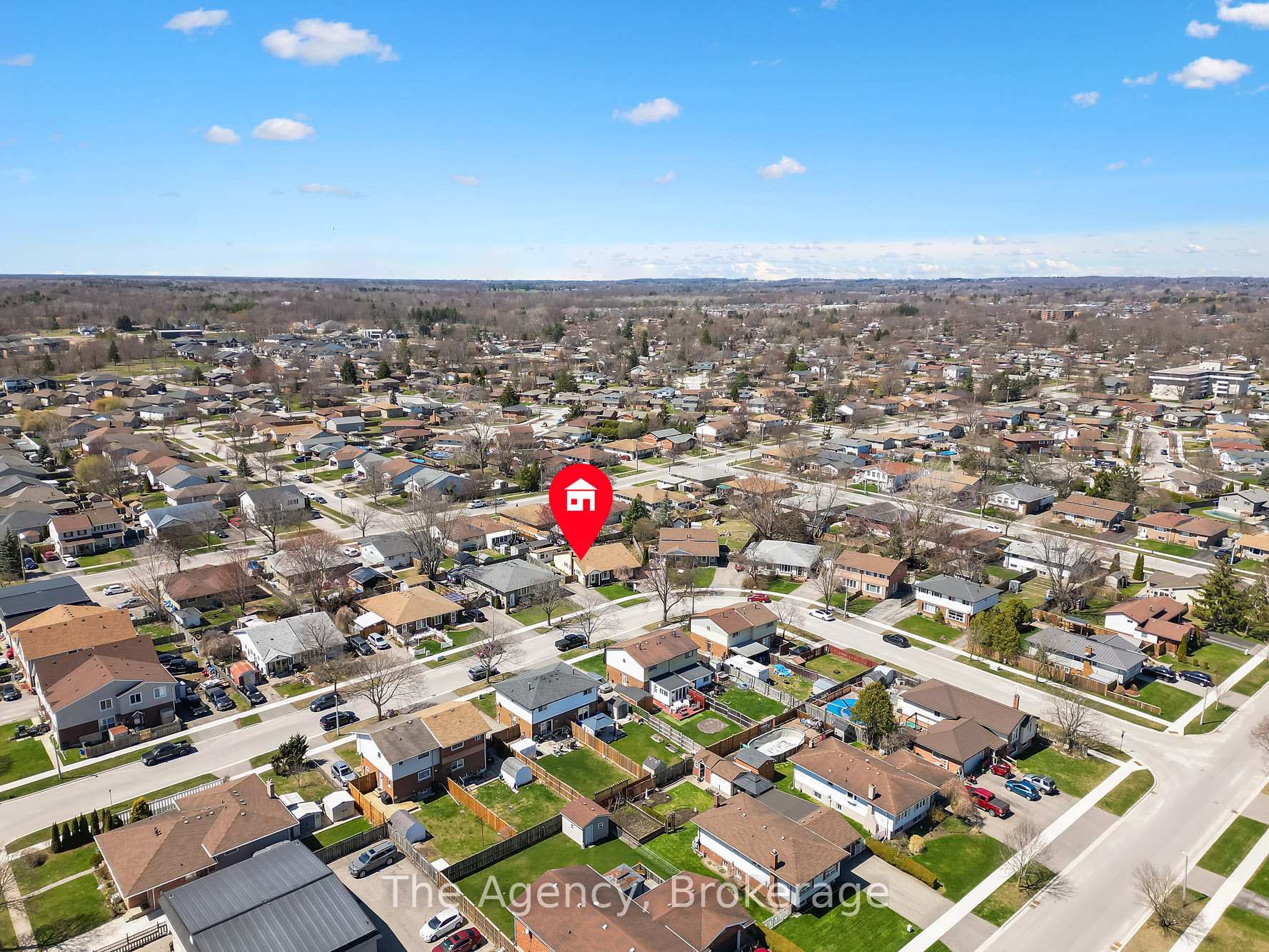 Photo 35 of 19 Fairlawn Crescent, Welland, Prince Charles — HOMEH