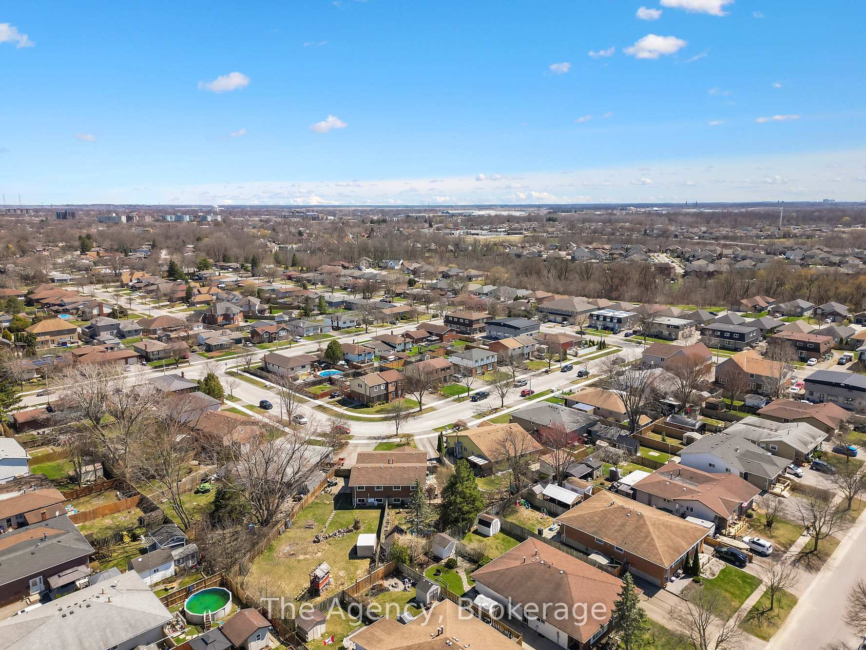 Photo 37 of 19 Fairlawn Crescent, Welland, Prince Charles — HOMEH