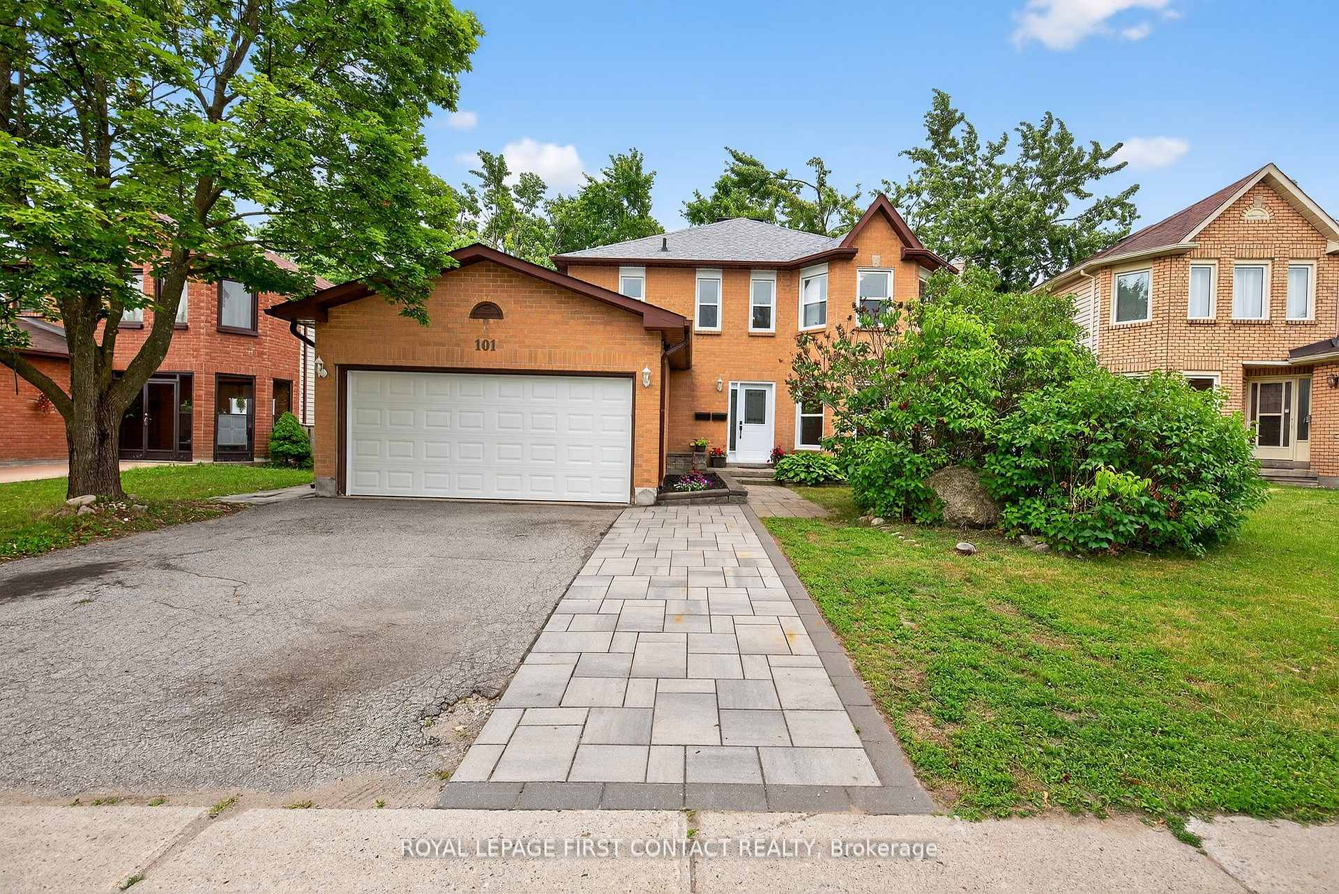 Photo 1 of 101 Browning Trail, Barrie, Letitia Heights — HOMEH