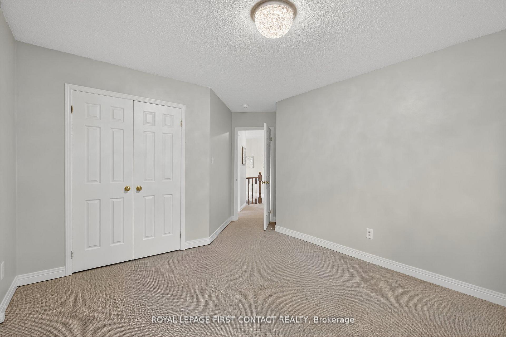 Photo 24 of 101 Browning Trail, Barrie, Letitia Heights — HOMEH