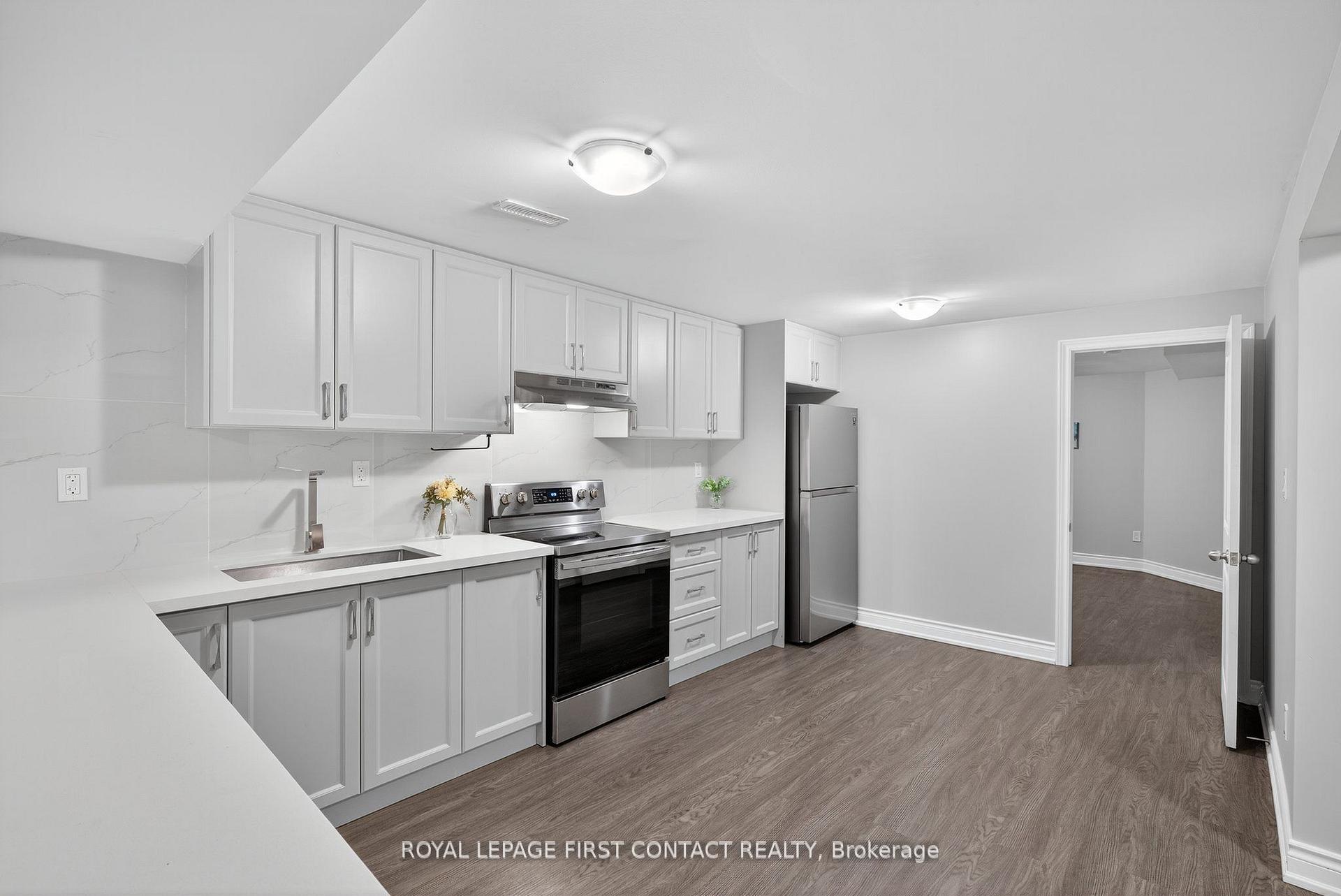 Photo 35 of 101 Browning Trail, Barrie, Letitia Heights — HOMEH