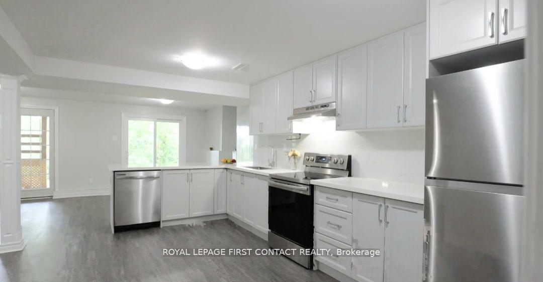 Photo 42 of 101 Browning Trail, Barrie, Letitia Heights — HOMEH