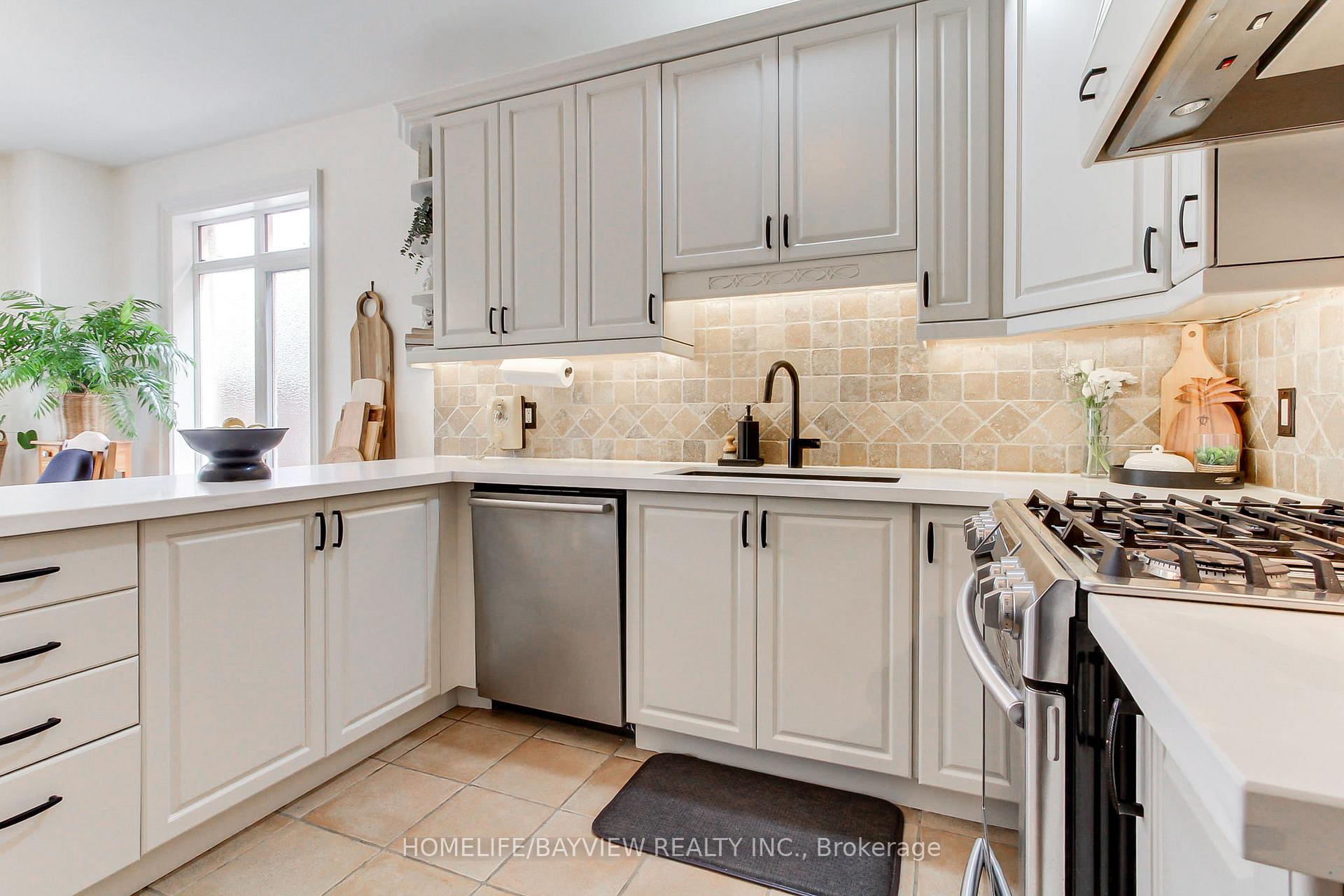 Photo 13 of 6 Jaylynn Court, Vaughan, Sonoma Heights — HOMEH