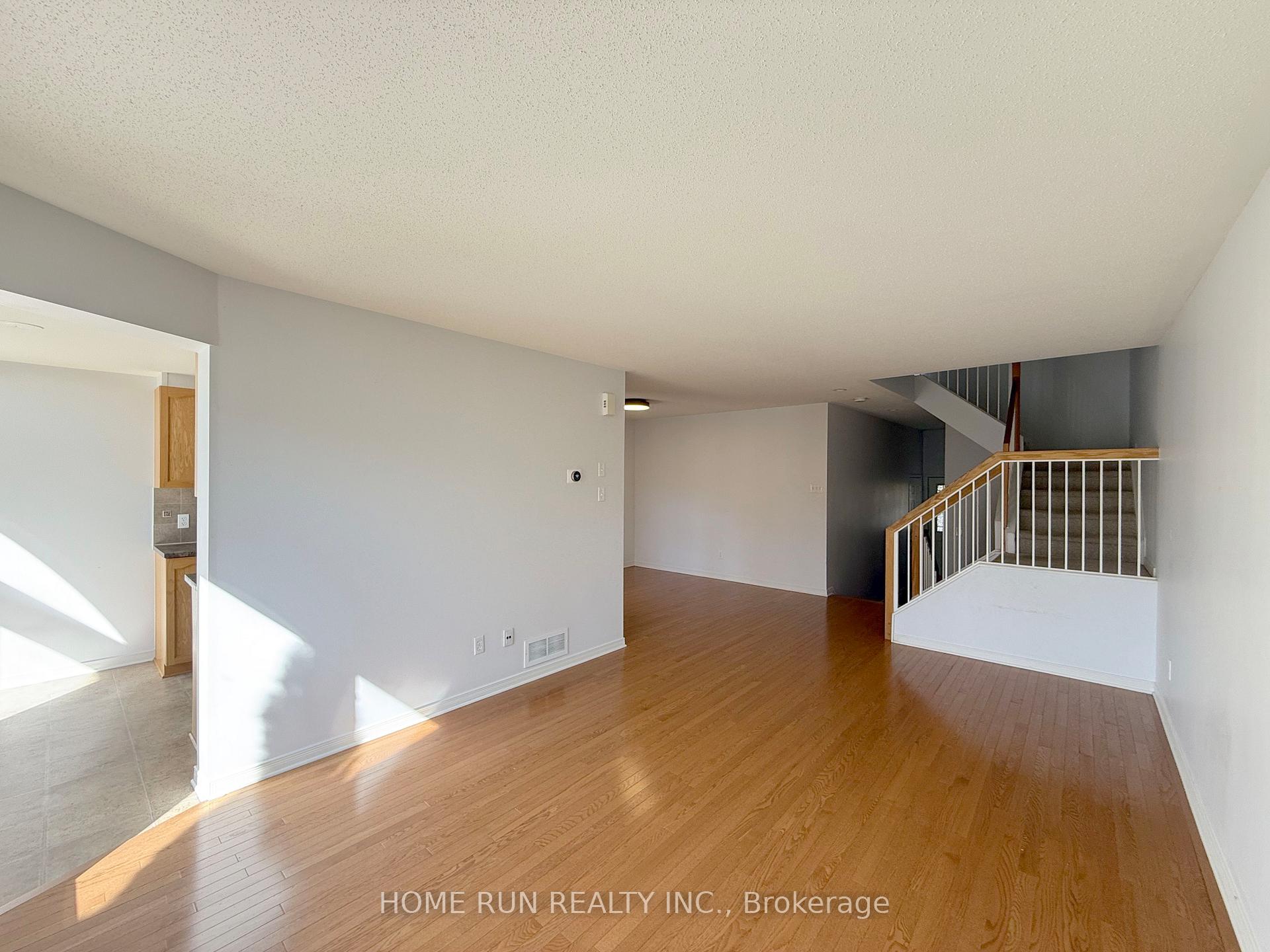 Photo 11 of 128 Sorento Street, Ottawa, Barrhaven - Strandherd — HOMEH
