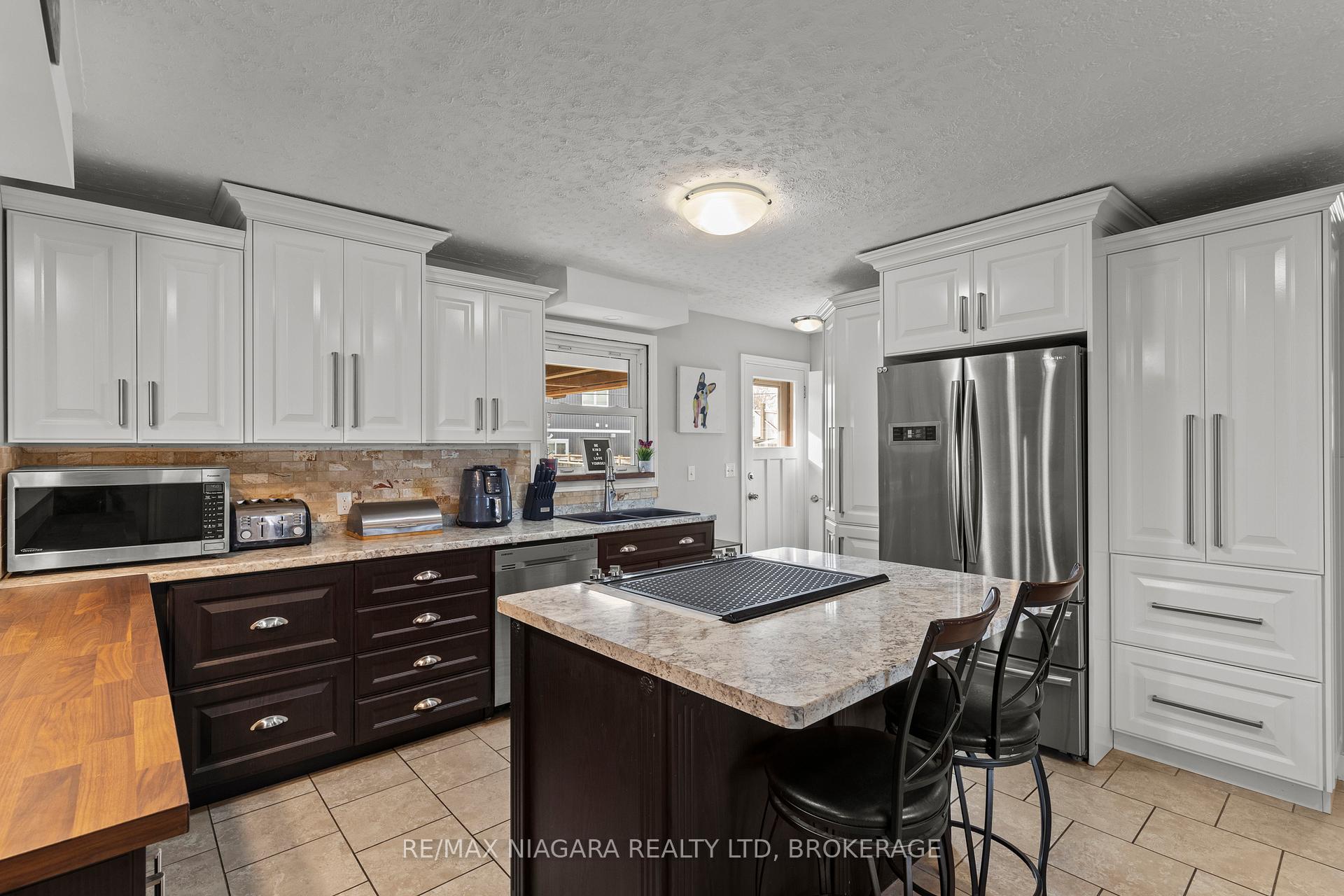 Photo 11 of 110 Afton Avenue, Welland, Lincoln/Crowland — HOMEH