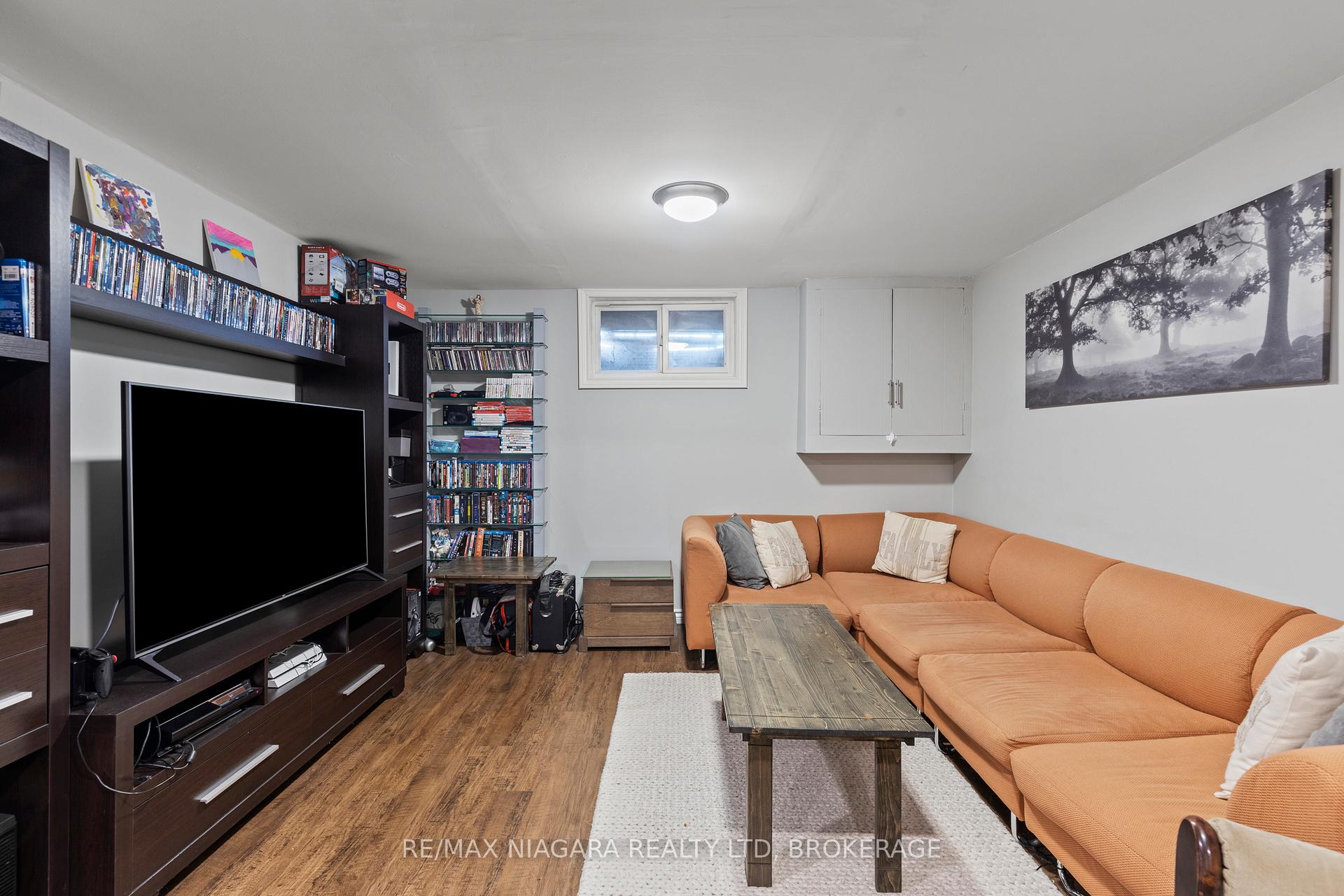 Photo 19 of 110 Afton Avenue, Welland, Lincoln/Crowland — HOMEH