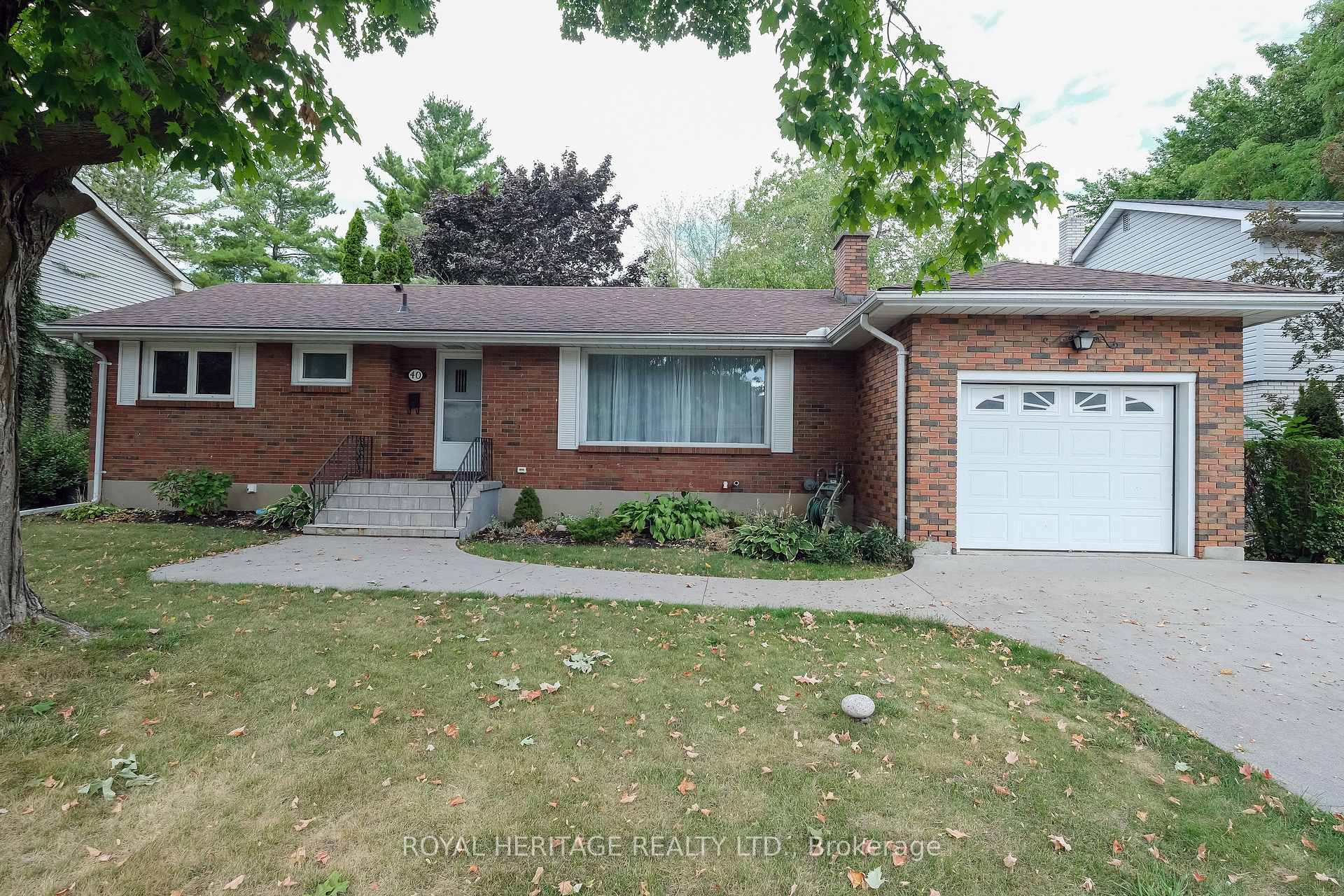 Photo 3 of 40 Rosewood Avenue, Belleville, Belleville Ward — HOMEH