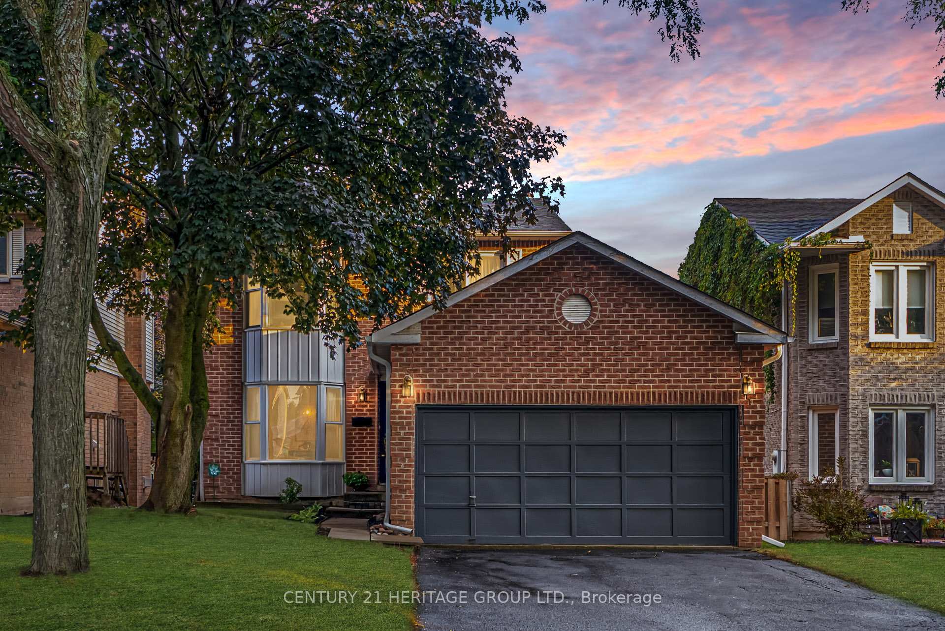 Photo 1 of 11 Closs Square, Aurora, Aurora Village — HOMEH