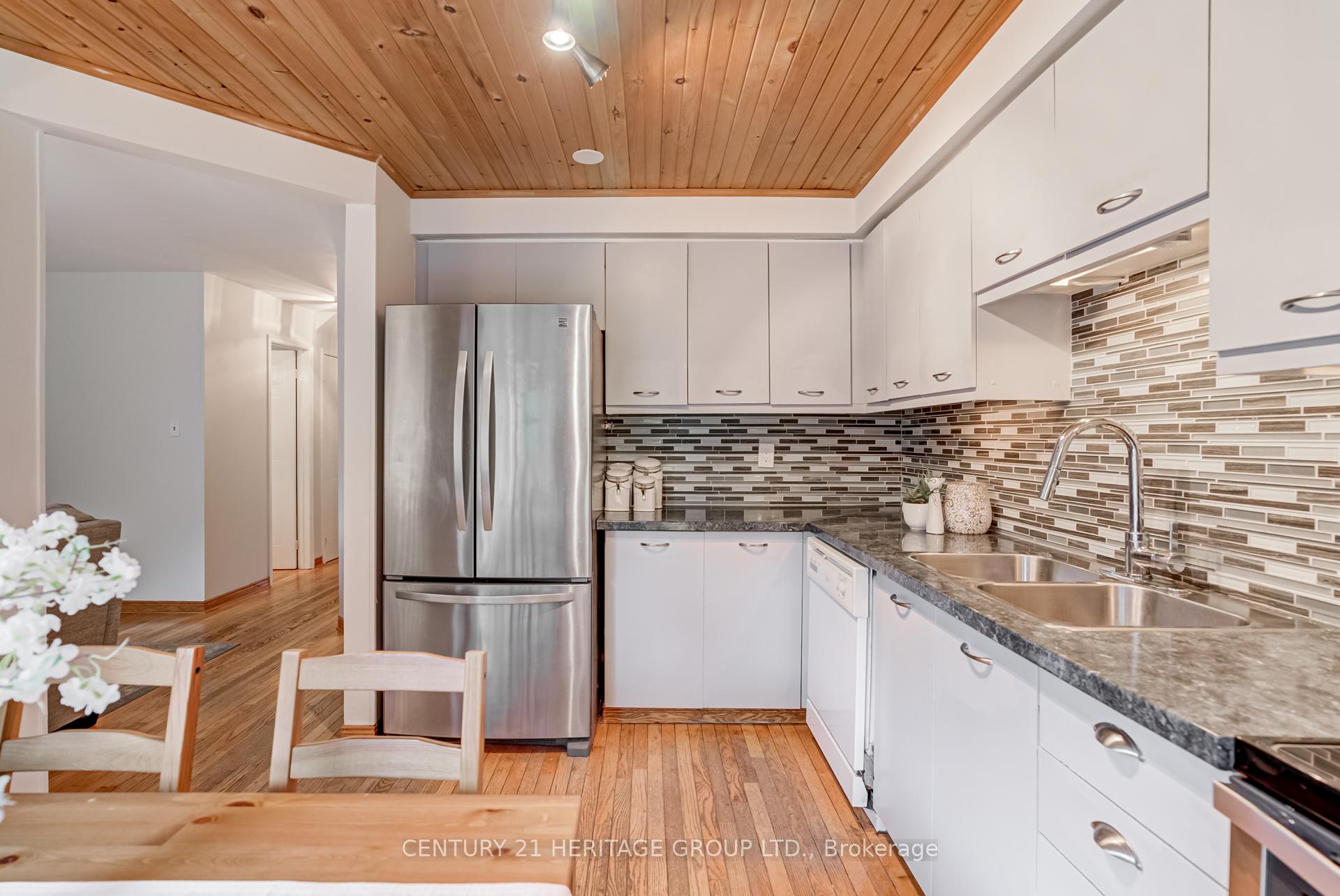Photo 20 of 11 Closs Square, Aurora, Aurora Village — HOMEH