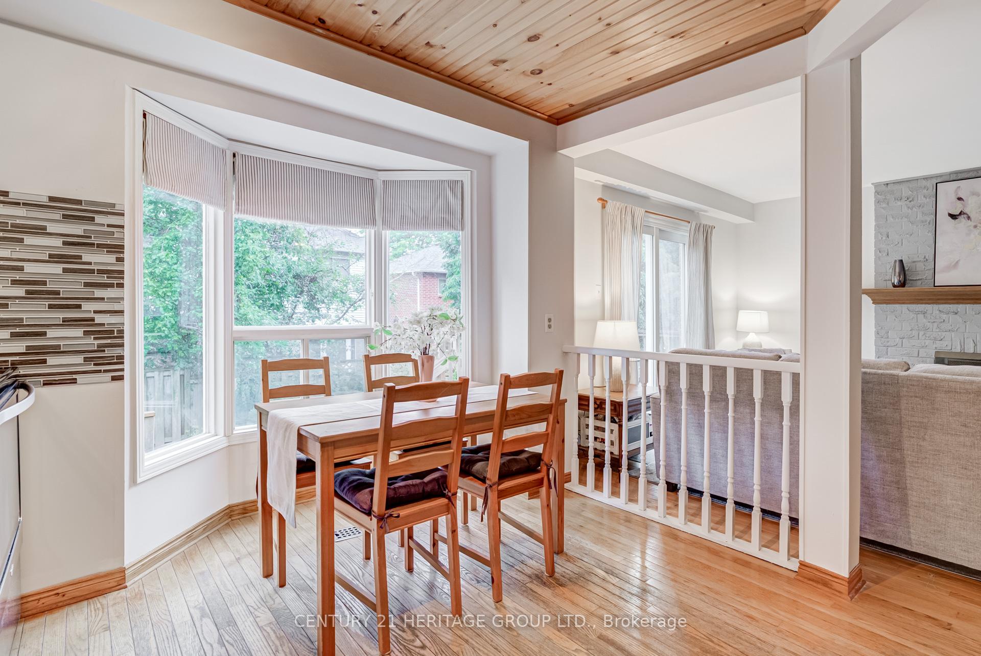 Photo 10 of 11 Closs Square, Aurora, Aurora Village — HOMEH