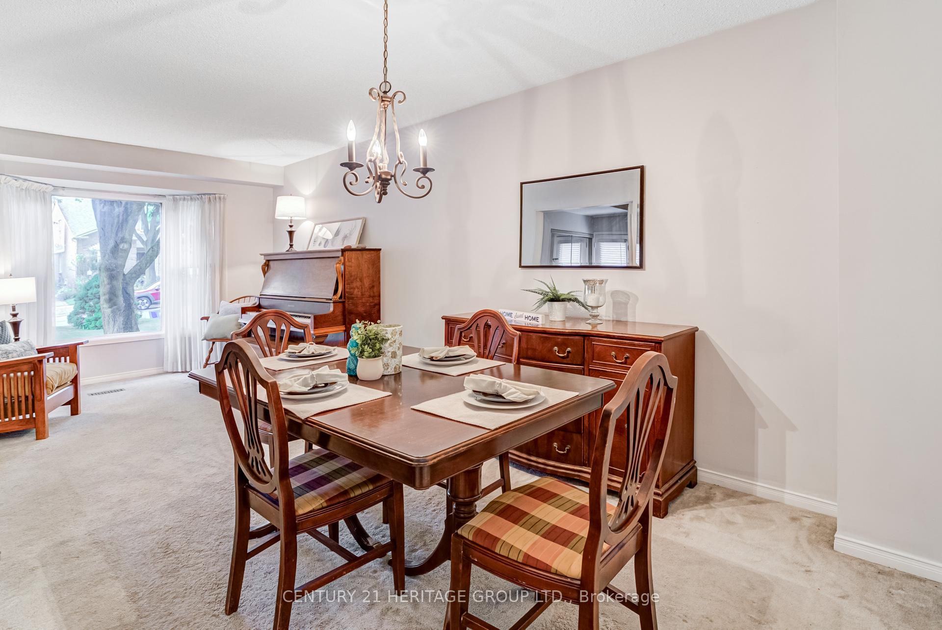 Photo 9 of 11 Closs Square, Aurora, Aurora Village — HOMEH