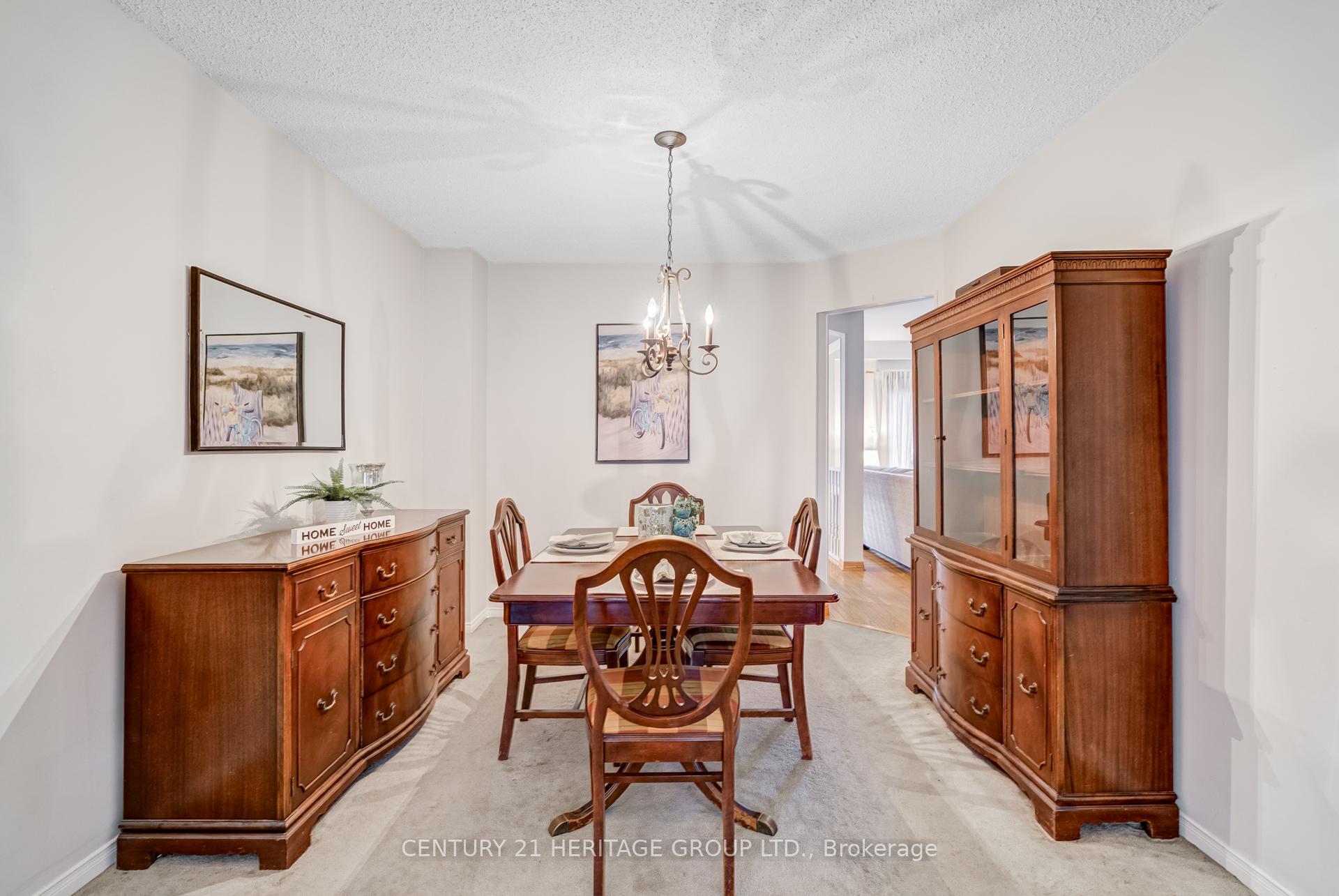 Photo 12 of 11 Closs Square, Aurora, Aurora Village — HOMEH