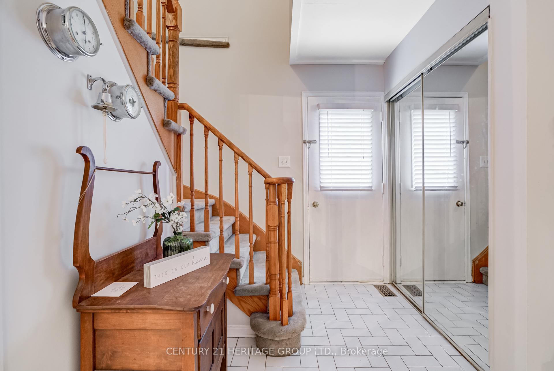 Photo 26 of 11 Closs Square, Aurora, Aurora Village — HOMEH