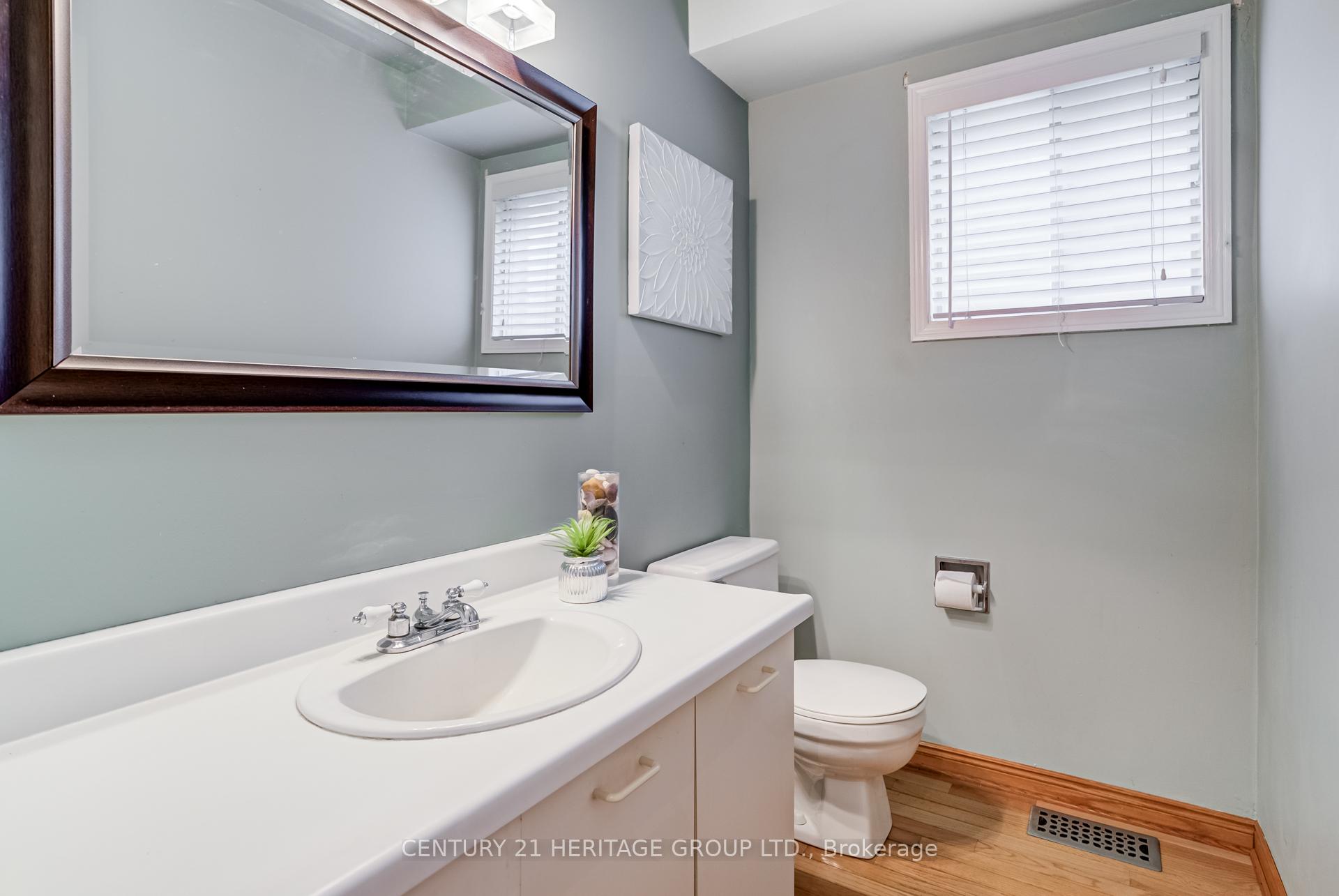 Photo 16 of 11 Closs Square, Aurora, Aurora Village — HOMEH