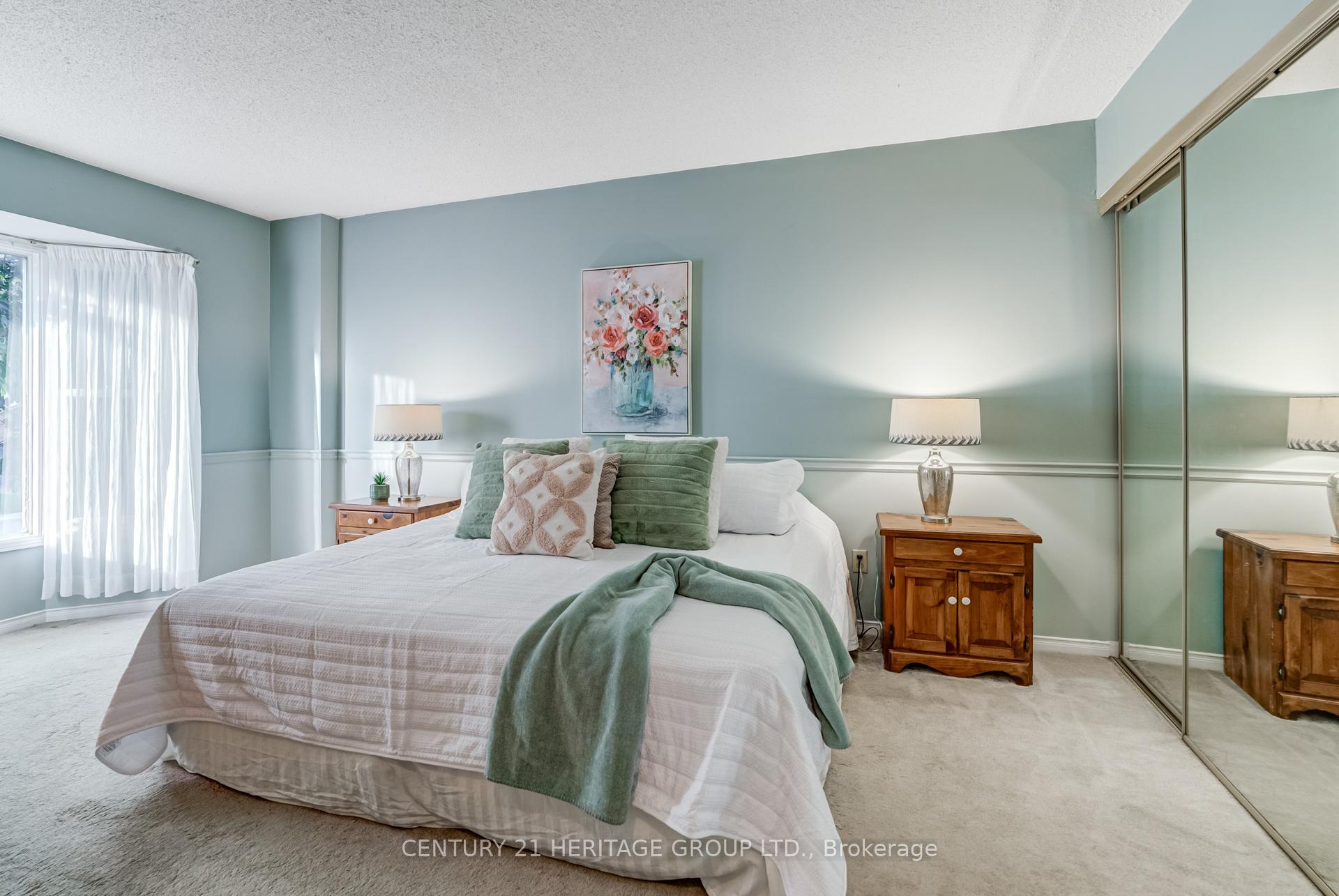 Photo 15 of 11 Closs Square, Aurora, Aurora Village — HOMEH