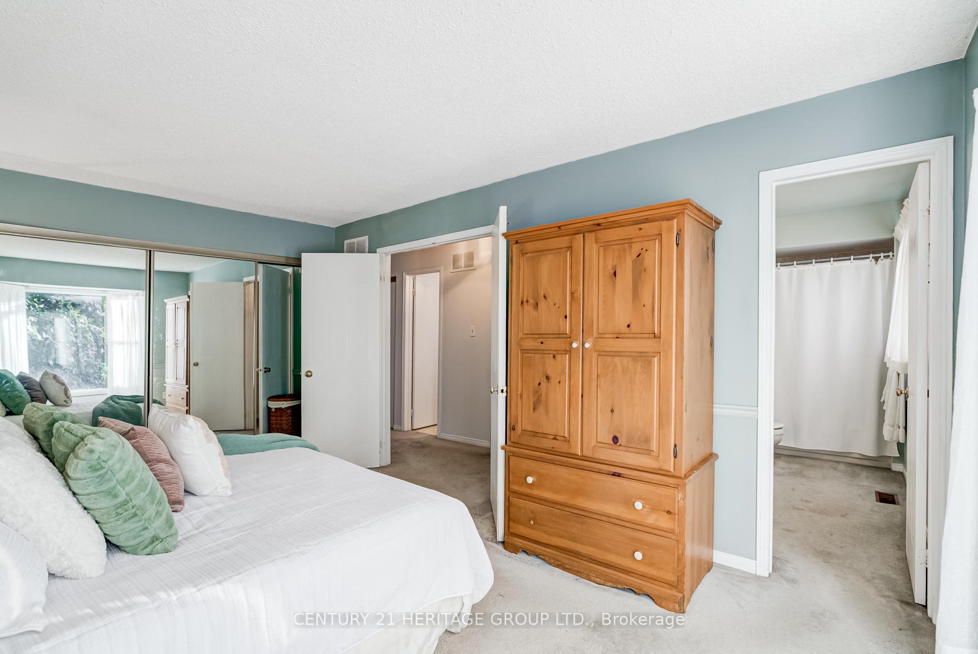 Photo 22 of 11 Closs Square, Aurora, Aurora Village — HOMEH
