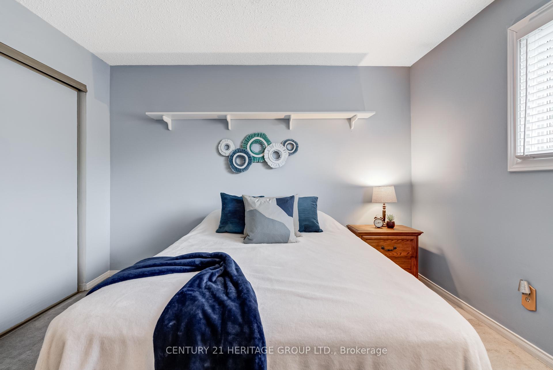 Photo 24 of 11 Closs Square, Aurora, Aurora Village — HOMEH