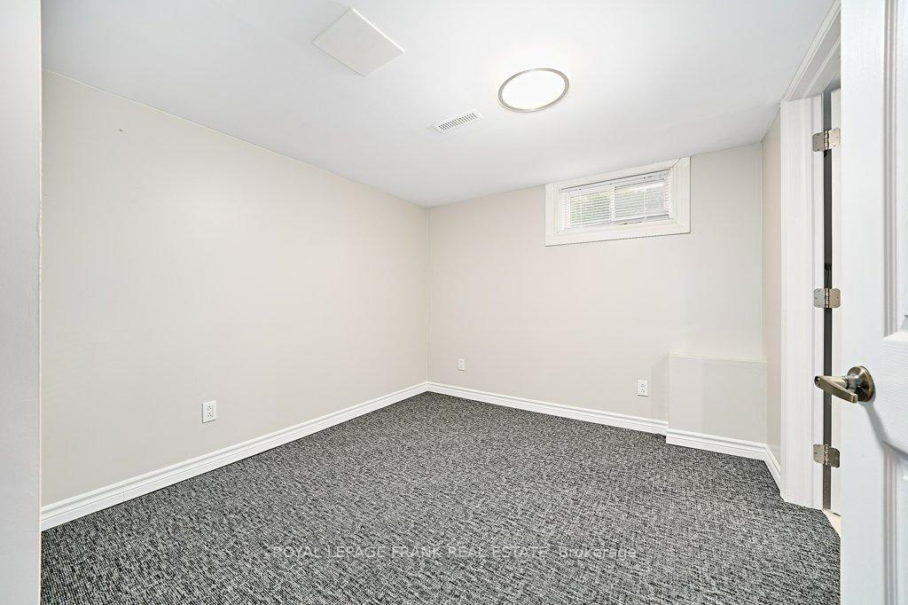 Photo 20 of 305 James Street, Whitby, Downtown Whitby — HOMEH