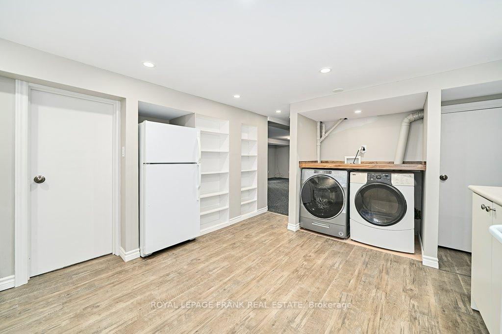 Photo 23 of 305 James Street, Whitby, Downtown Whitby — HOMEH