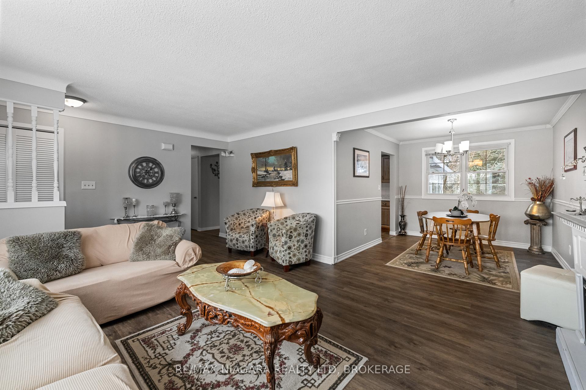 Photo 10 of 26 Page Drive, Welland, N. Welland — HOMEH