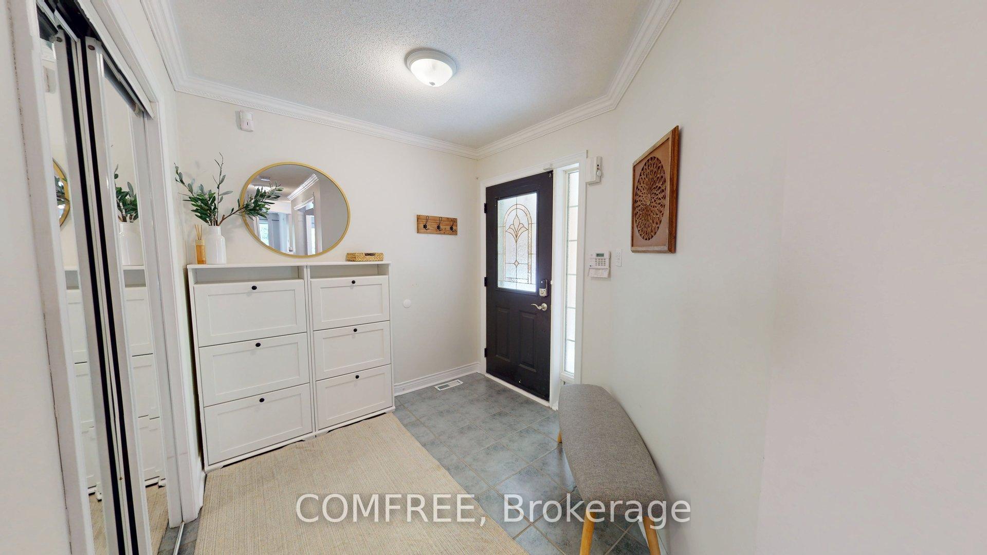 Photo 5 of 27 Markwood Crescent, Whitby, Rolling Acres — HOMEH