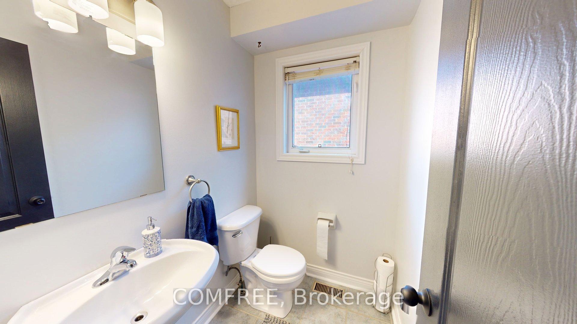 Photo 7 of 27 Markwood Crescent, Whitby, Rolling Acres — HOMEH