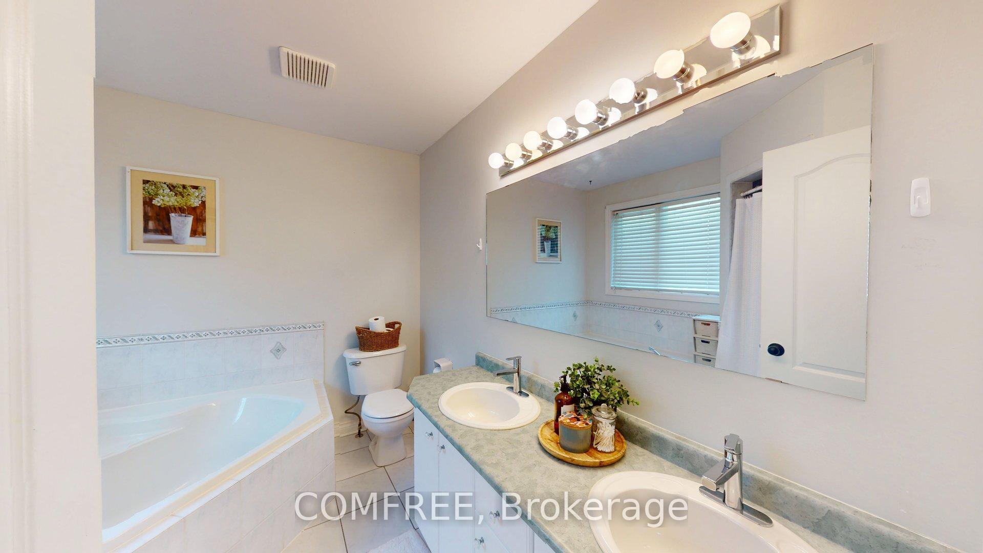 Photo 23 of 27 Markwood Crescent, Whitby, Rolling Acres — HOMEH