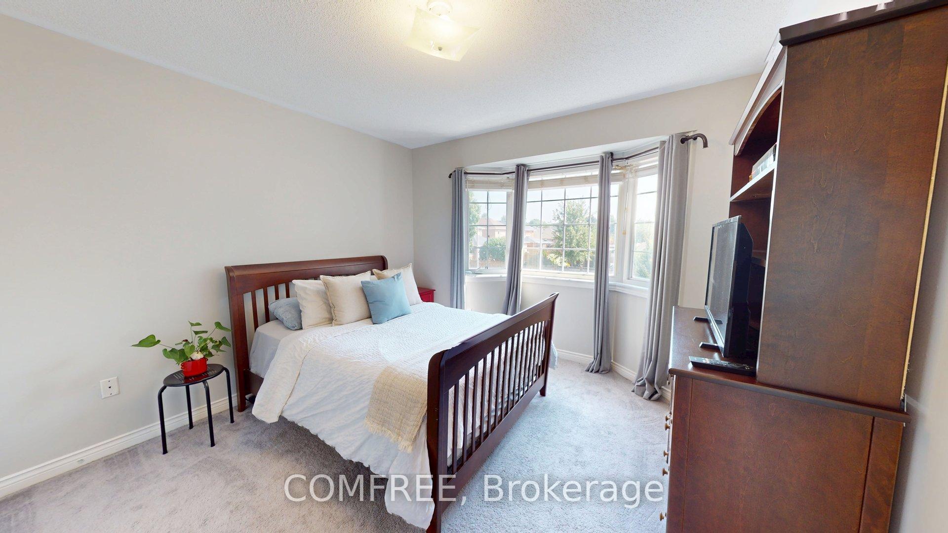 Photo 31 of 27 Markwood Crescent, Whitby, Rolling Acres — HOMEH