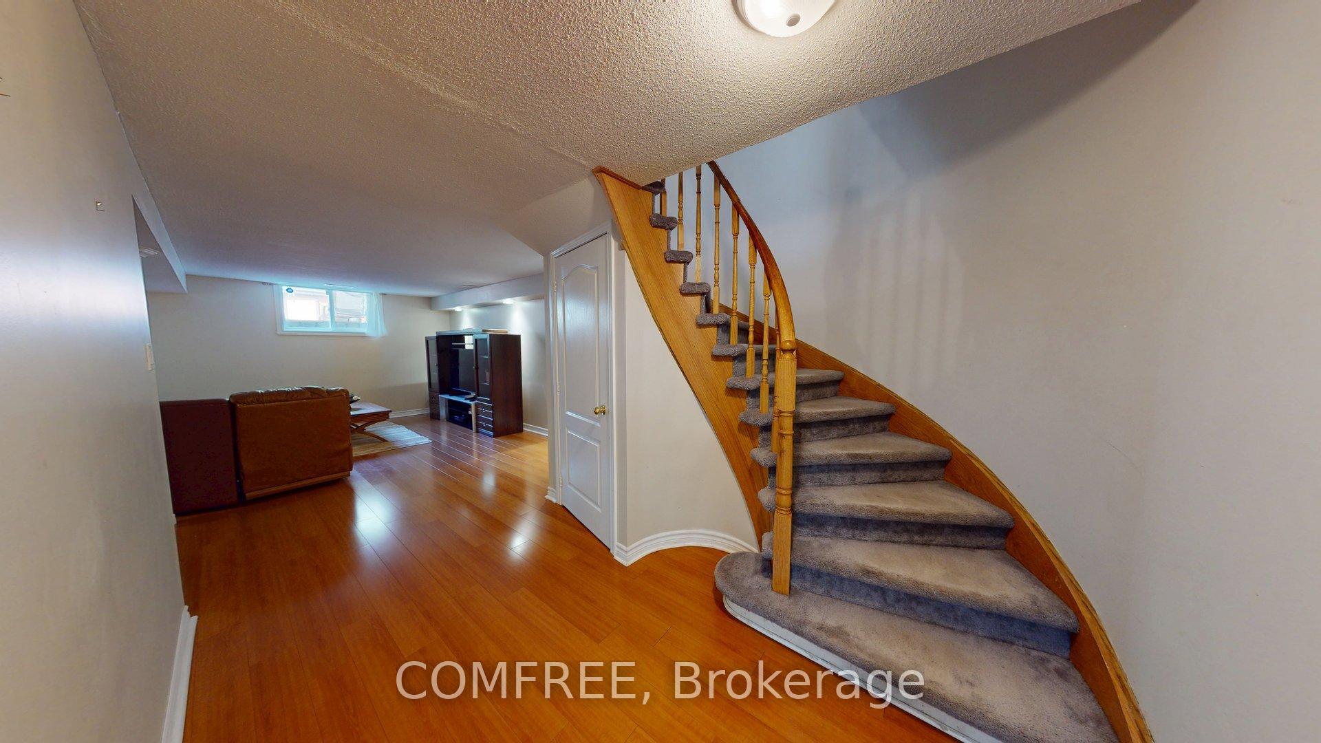 Photo 38 of 27 Markwood Crescent, Whitby, Rolling Acres — HOMEH