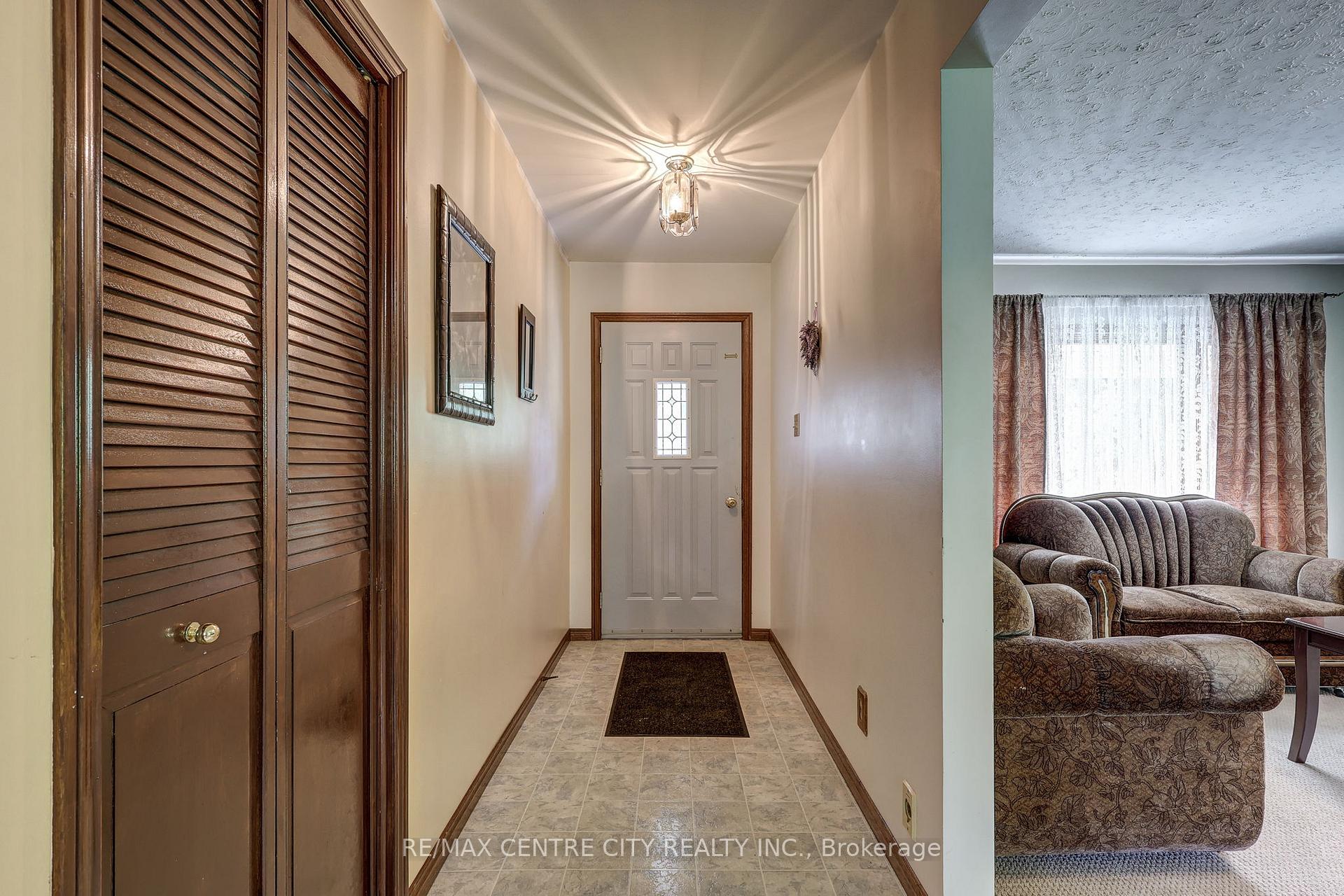 Photo 12 of 101 Clarence Street, Aylmer — HOMEH