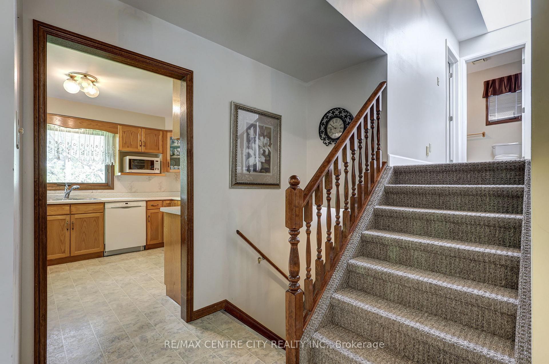 Photo 15 of 101 Clarence Street, Aylmer — HOMEH