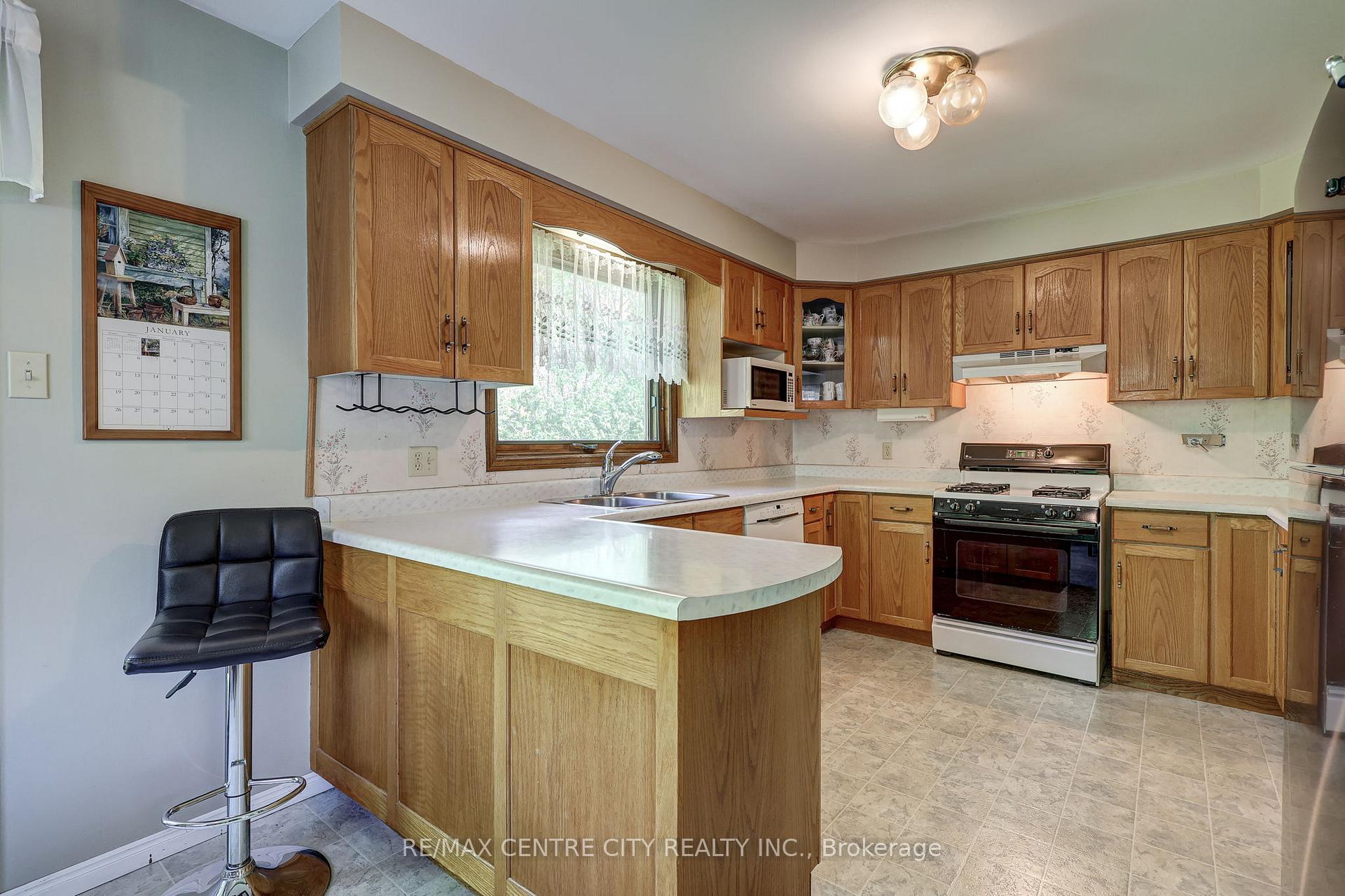 Photo 22 of 101 Clarence Street, Aylmer — HOMEH
