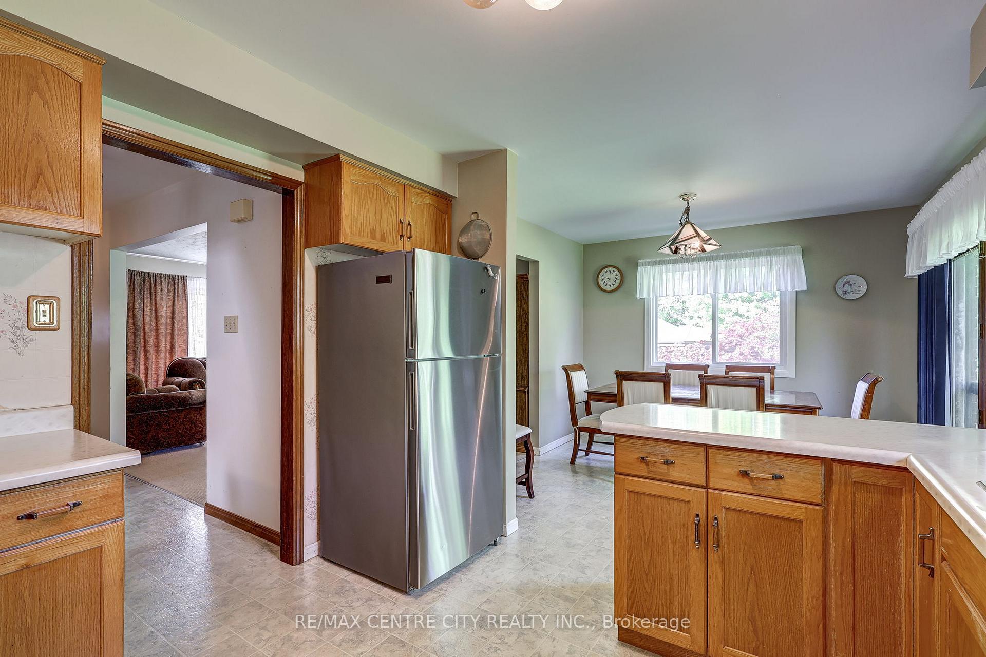 Photo 26 of 101 Clarence Street, Aylmer — HOMEH
