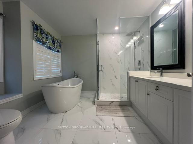 Photo 5 of 22 Arundel Drive, Vaughan, Vellore Village — HOMEH