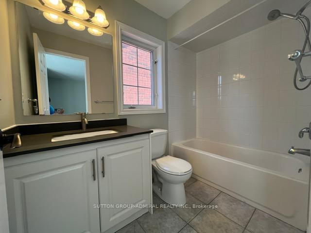 Photo 9 of 22 Arundel Drive, Vaughan, Vellore Village — HOMEH