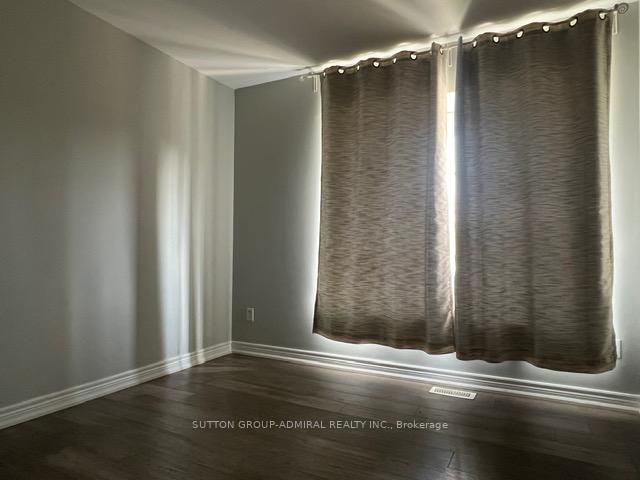 Photo 12 of 22 Arundel Drive, Vaughan, Vellore Village — HOMEH