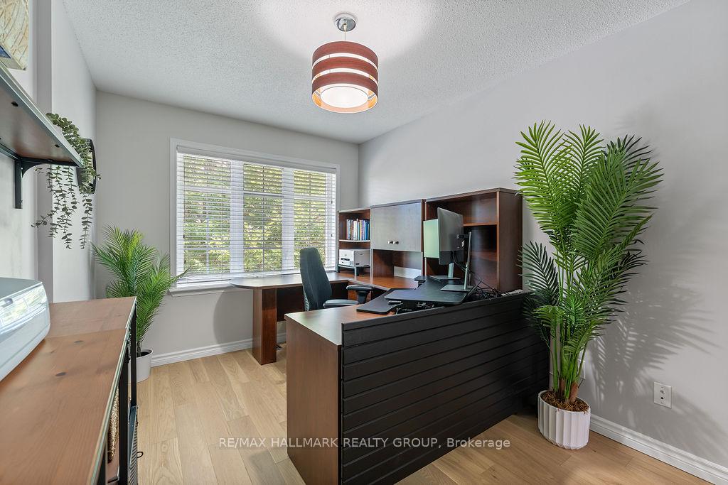 Photo 34 of 920 Schooner Crescent, Ottawa, Riverside South/Gloucester Glen — HOMEH