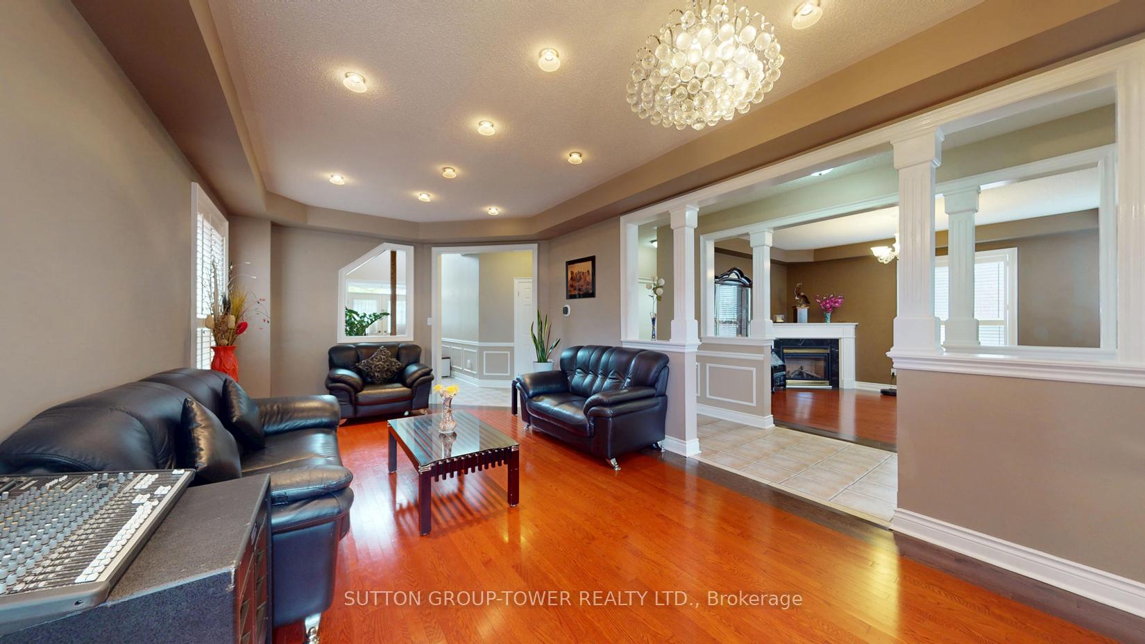 Photo 7 of 475 Sonoma Boulevard, Vaughan, Sonoma Heights — HOMEH