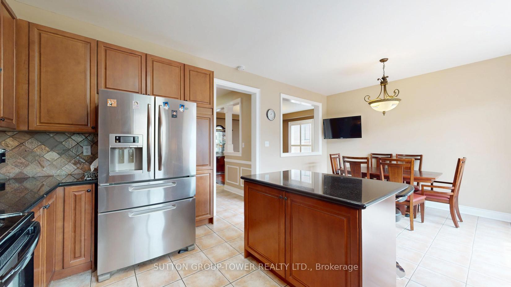 Photo 13 of 475 Sonoma Boulevard, Vaughan, Sonoma Heights — HOMEH
