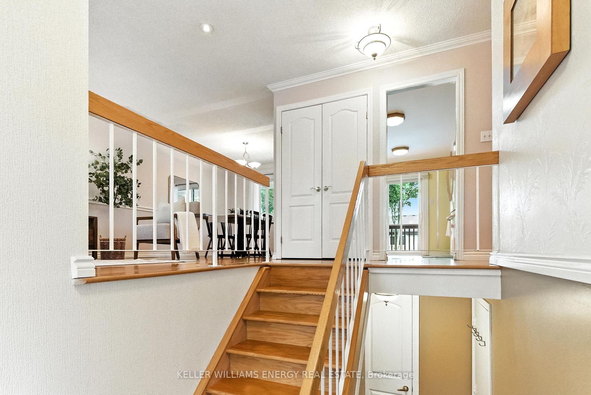 Photo 4 of 19 Ingram Court, Whitby, Lynde Creek — HOMEH