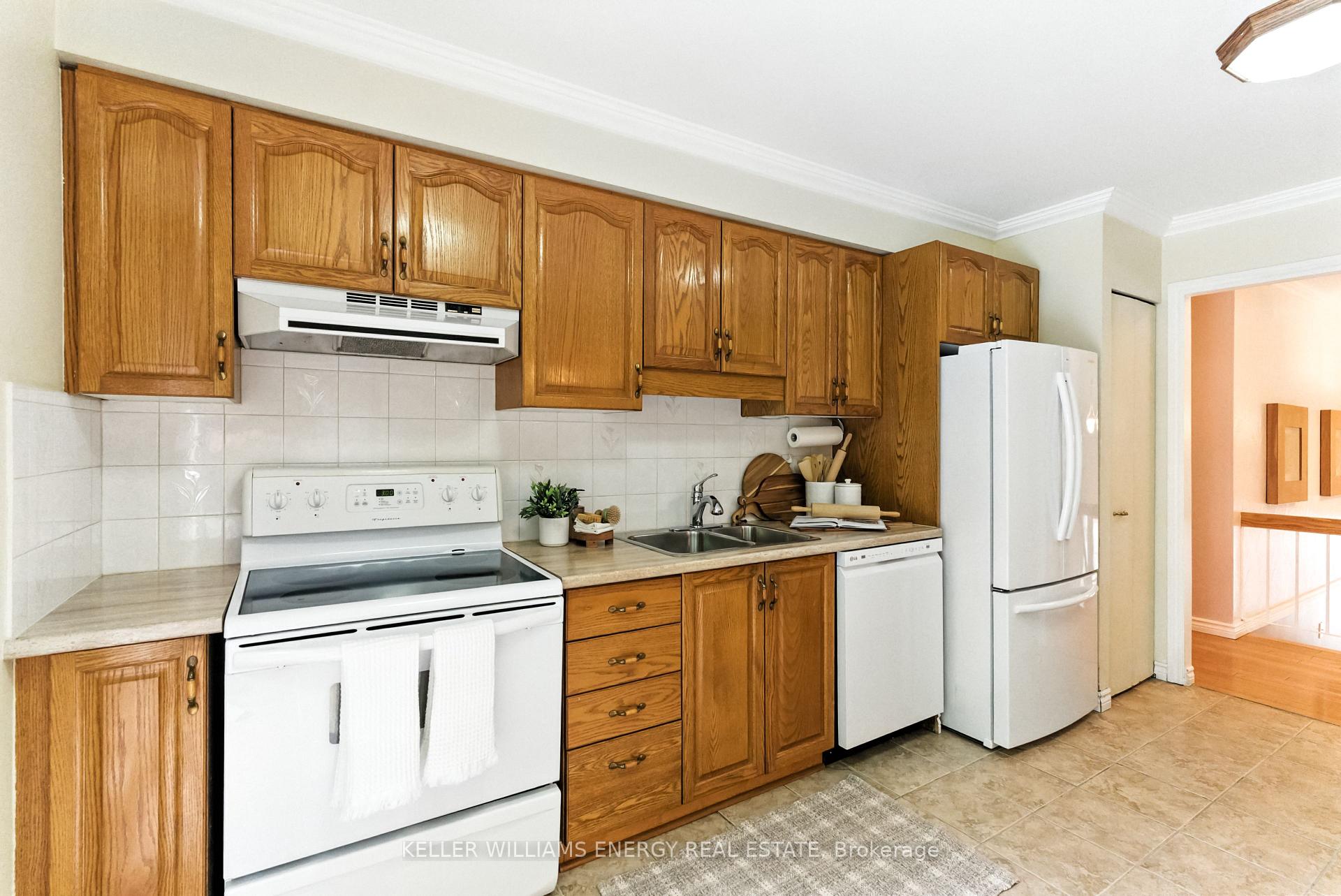 Photo 22 of 19 Ingram Court, Whitby, Lynde Creek — HOMEH