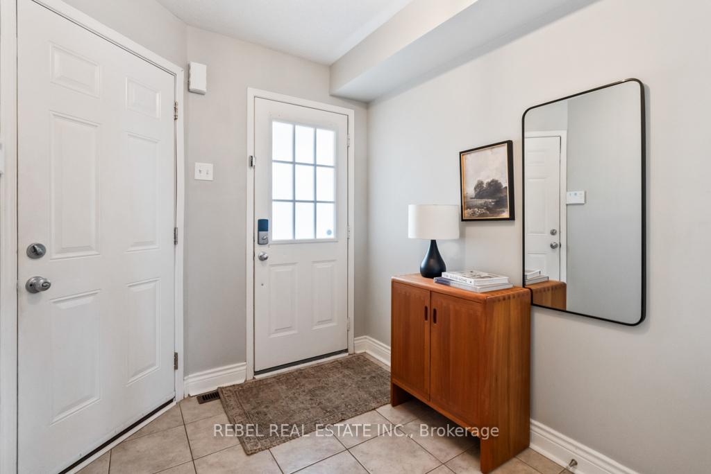 Photo 4 of 11 Angier Crescent, Ajax, South East — HOMEH