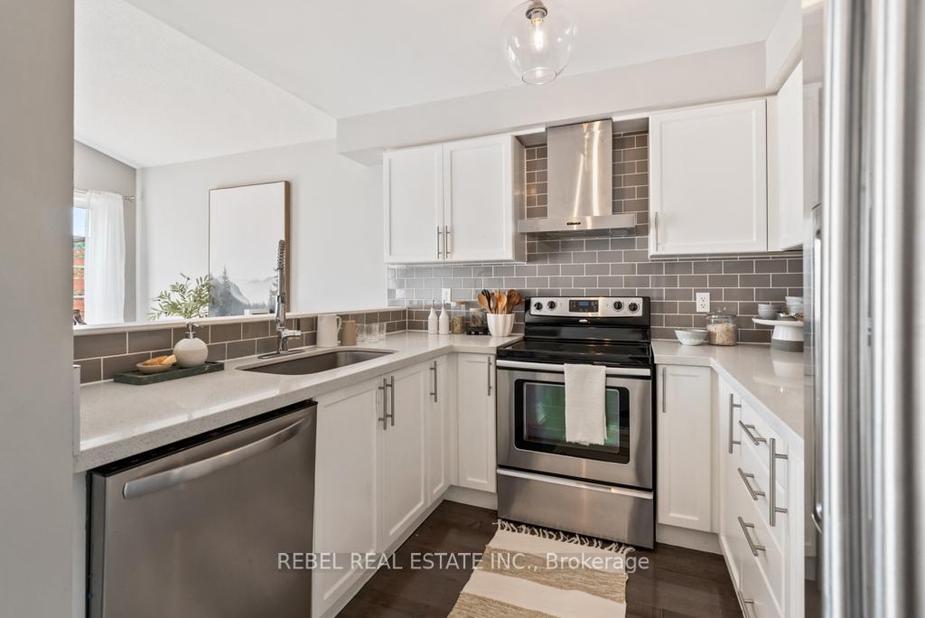 Photo 10 of 11 Angier Crescent, Ajax, South East — HOMEH