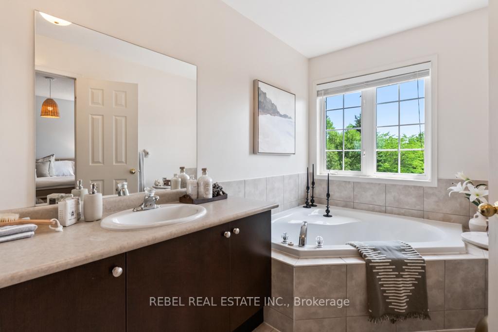 Photo 29 of 11 Angier Crescent, Ajax, South East — HOMEH