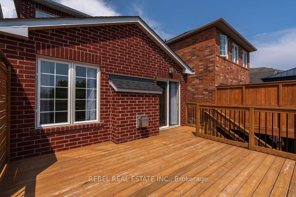 Photo 39 of 11 Angier Crescent, Ajax, South East — HOMEH