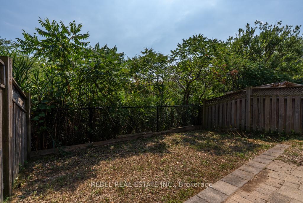 Photo 40 of 11 Angier Crescent, Ajax, South East — HOMEH