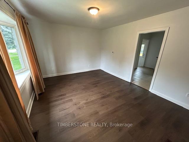 Photo 4 of 32 Gordon Drive, Vaughan, West Woodbridge — HOMEH