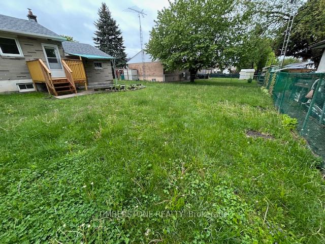 Photo 17 of 32 Gordon Drive, Vaughan, West Woodbridge — HOMEH
