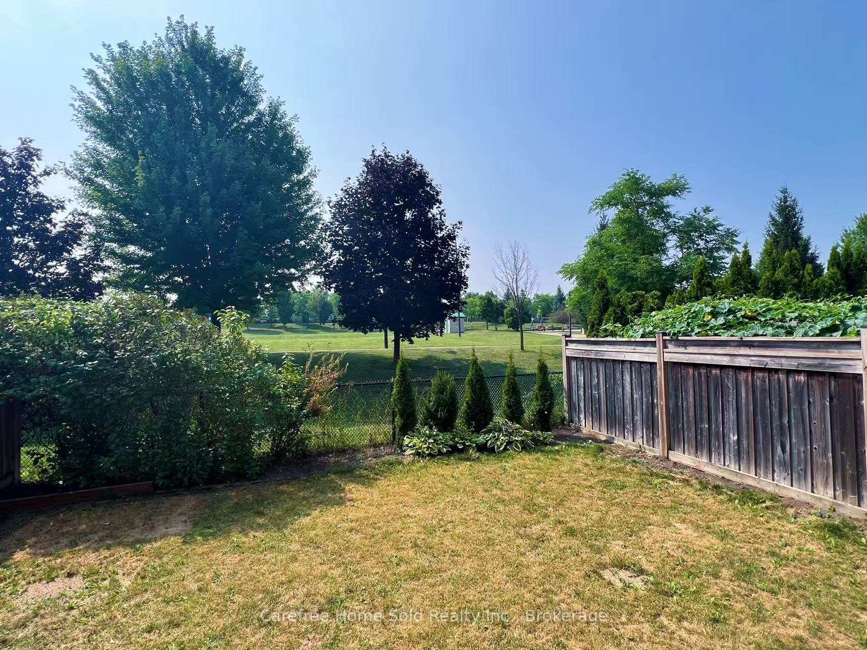 Photo 24 of 35 Wallwark Street, Aurora, Bayview Northeast — HOMEH