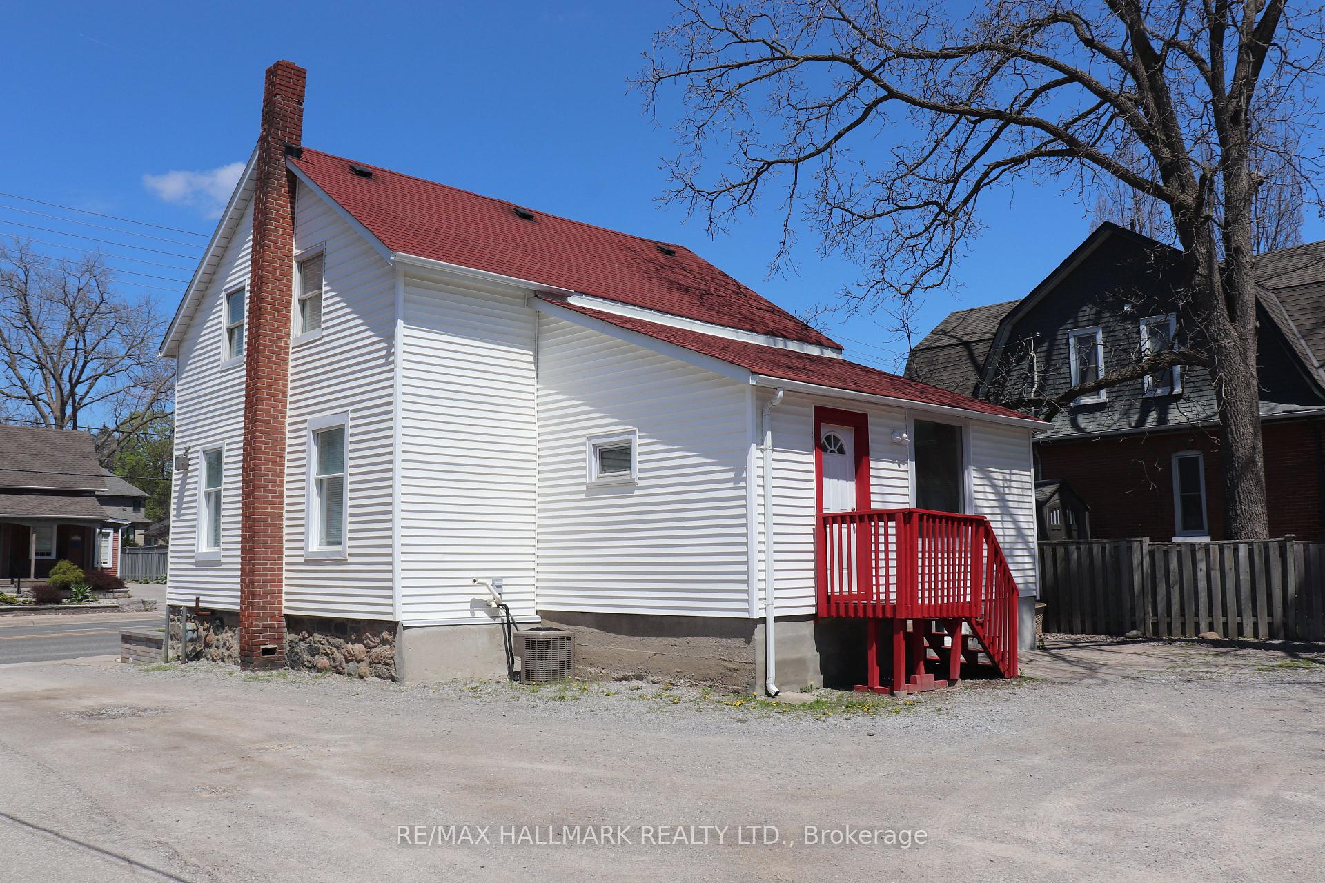 Photo 2 of 571 Kingston upper level Road W, Ajax, Central West — HOMEH